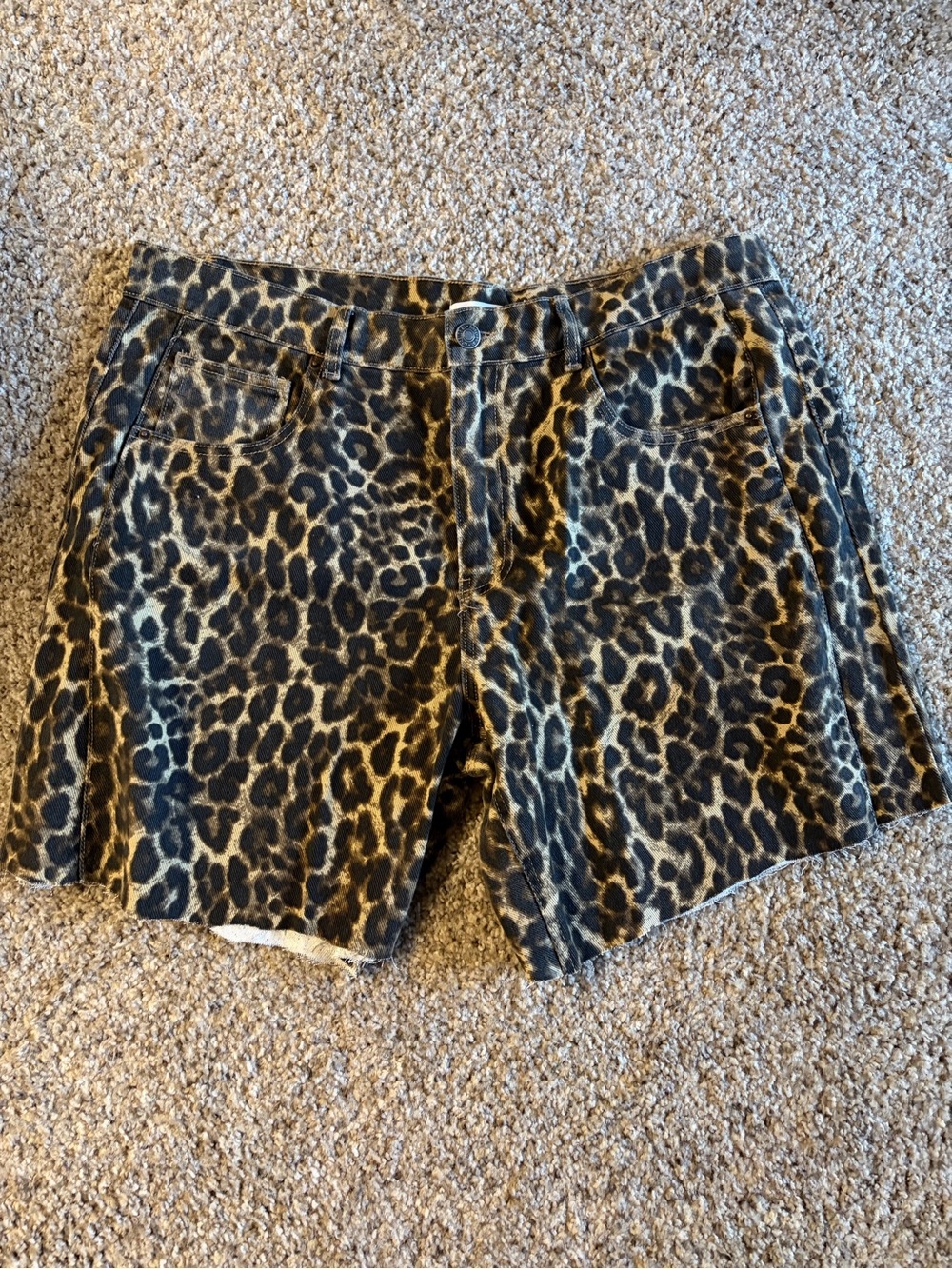 Men’s size 38 Leopard Jorts - Classic Print